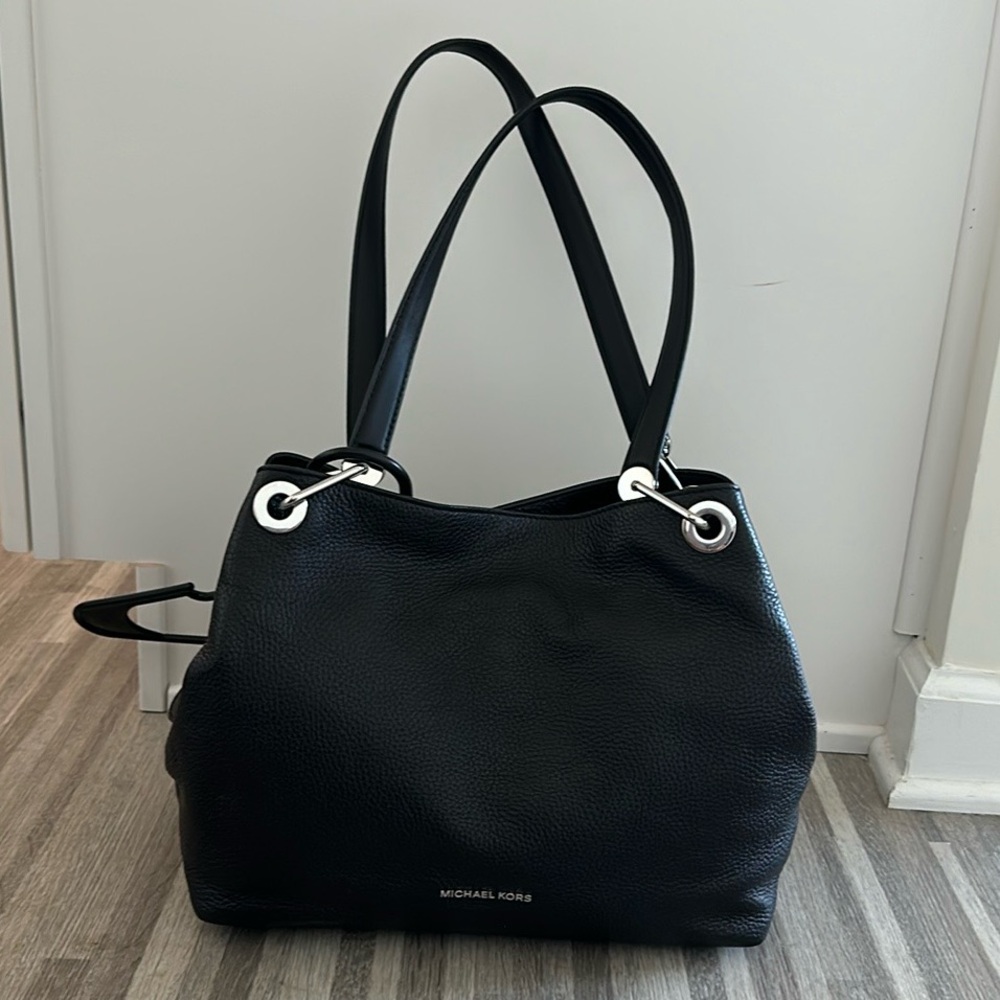 Michael Kors Raven Large Purse